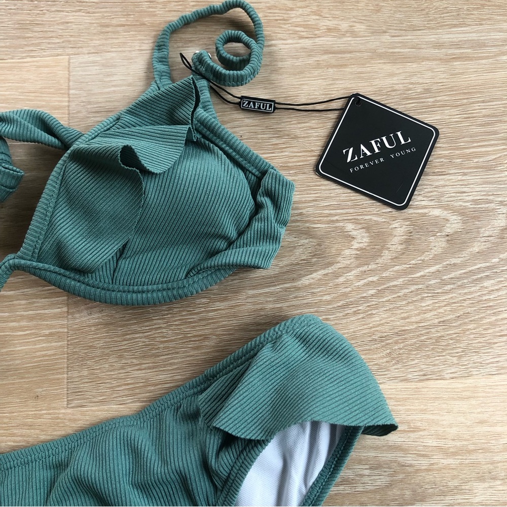 Zaful Ribbed Frill Bikini - Picture 8 of 8